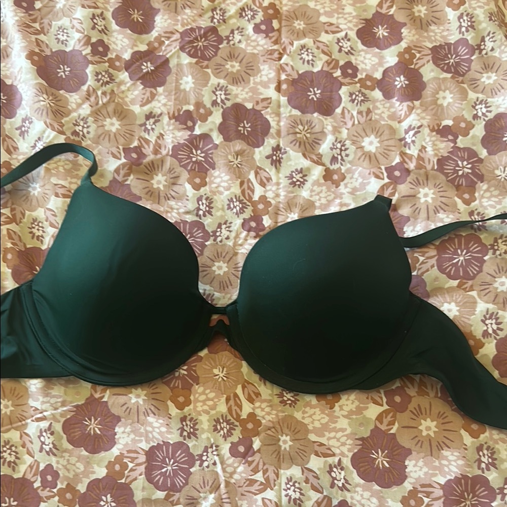 NWOT soma bra: 36A